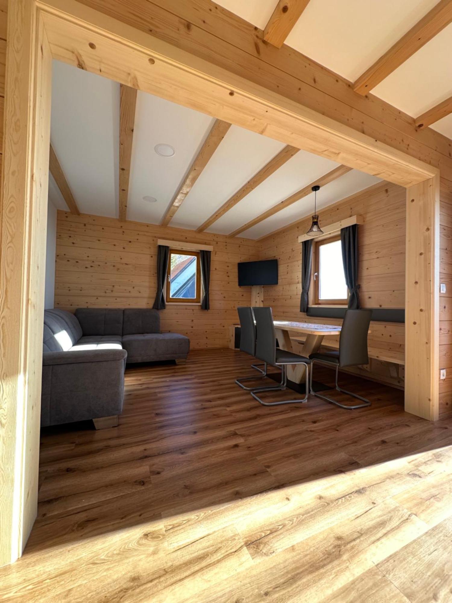 Guest House Pr Ambruzarju & Apartments Церклье-на-Гореньскем Номер фото