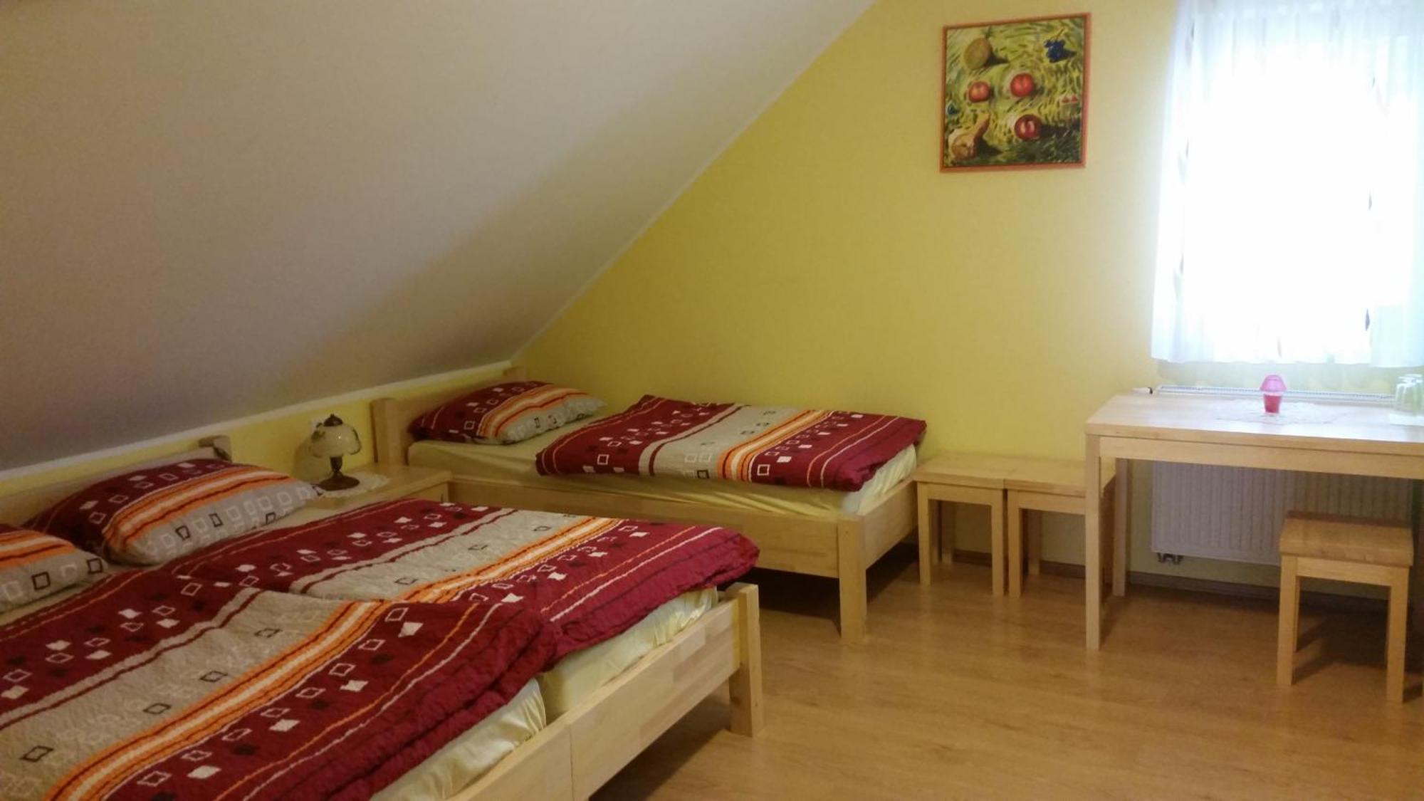 Guest House Pr Ambruzarju & Apartments Церклье-на-Гореньскем Номер фото