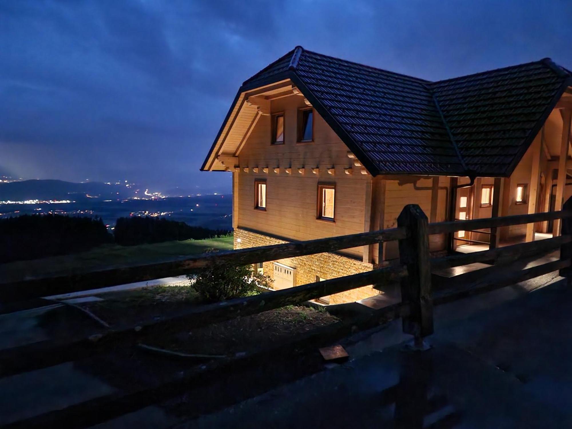 Guest House Pr Ambruzarju & Apartments Церклье-на-Гореньскем Номер фото